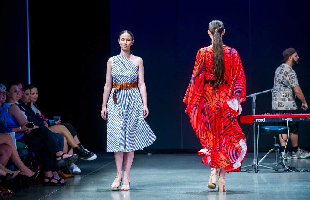 IV. The Fashion Show & POP UP