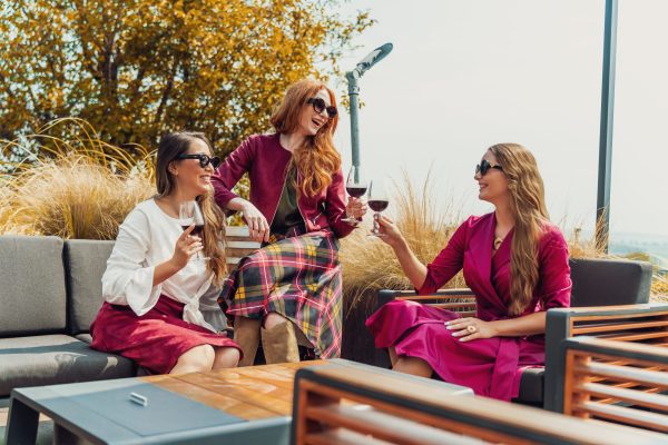 Long sleeve, zip, short length, Nevada suede jacket