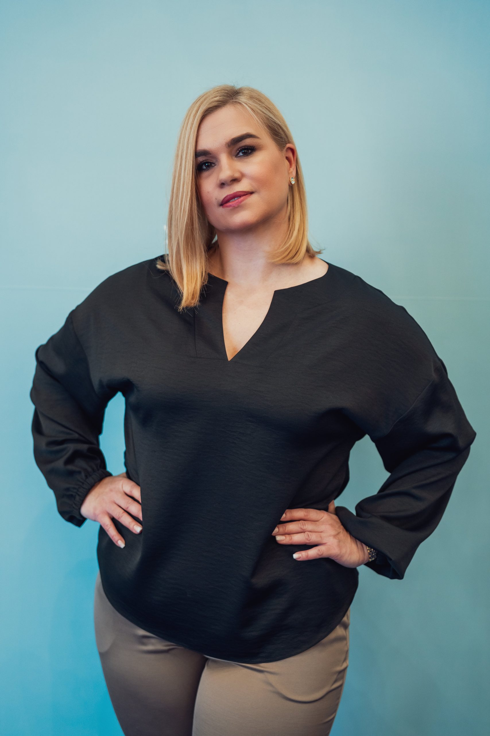 Toronto V-neck blouse