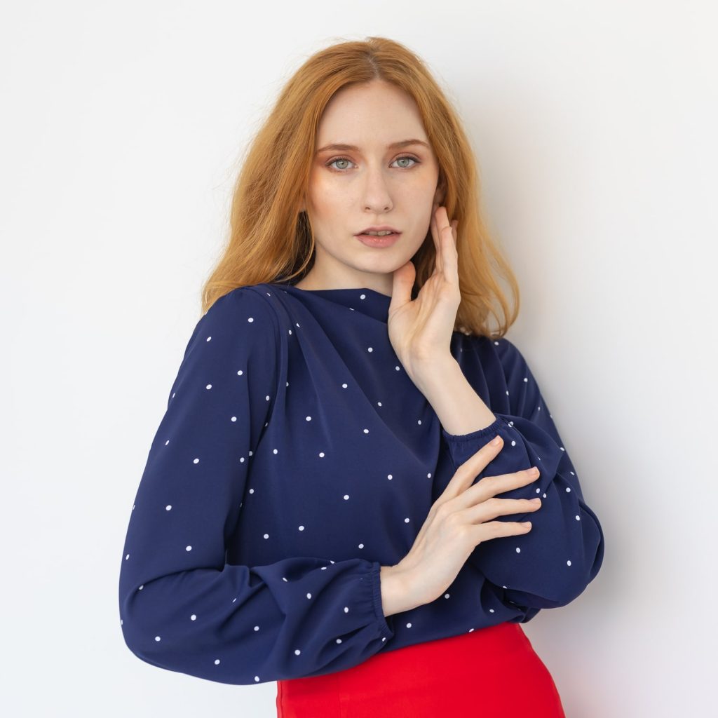 Stella dotted long sleeve blouse