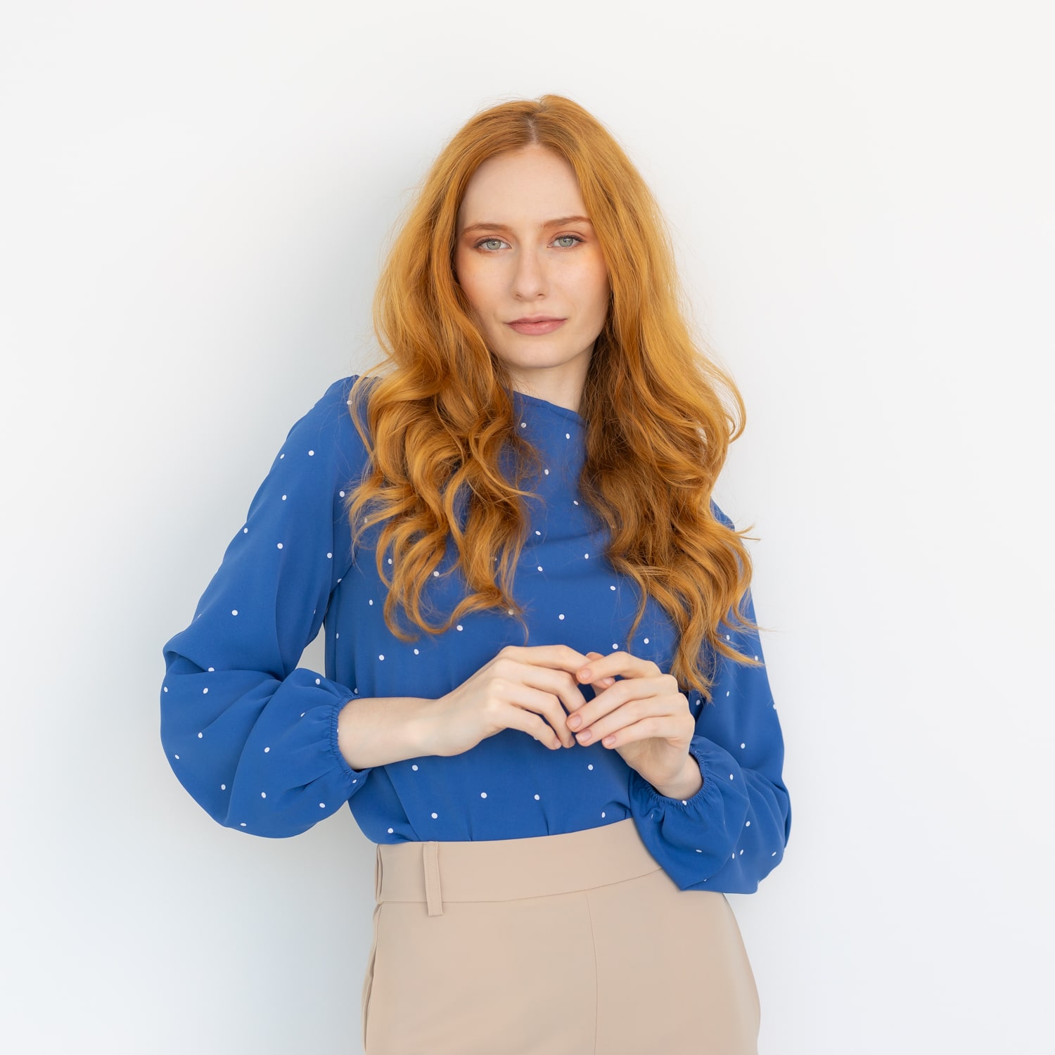 Stella dotted long sleeve blouse