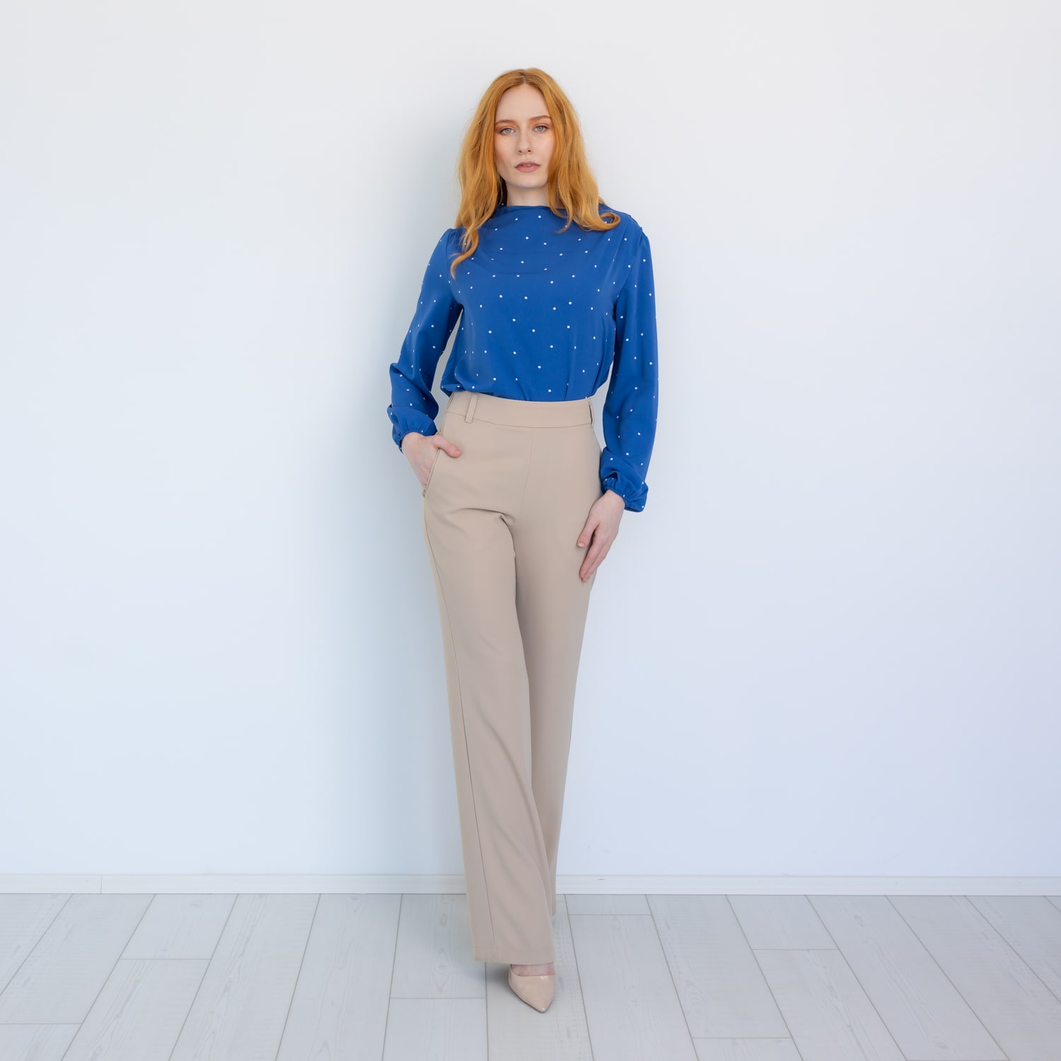 Stella dotted long sleeve blouse