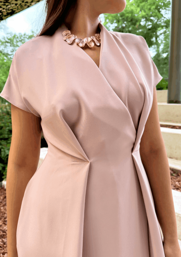 Lightweight fabric maxi Georgia dress with folded waist and V-neckline